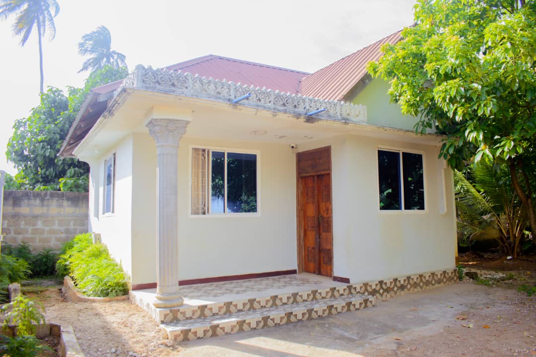 Experience the Best Zanzibar Holiday Home and Safari Adventures